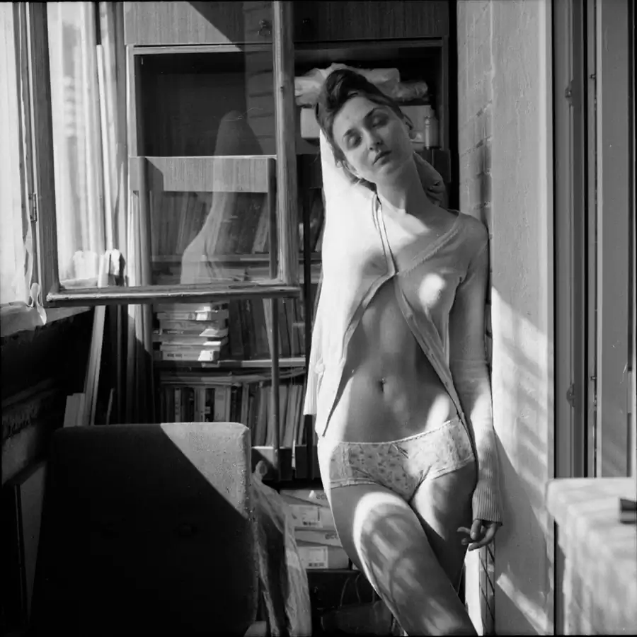 Black and white portrait photography by Yura Kurnosov