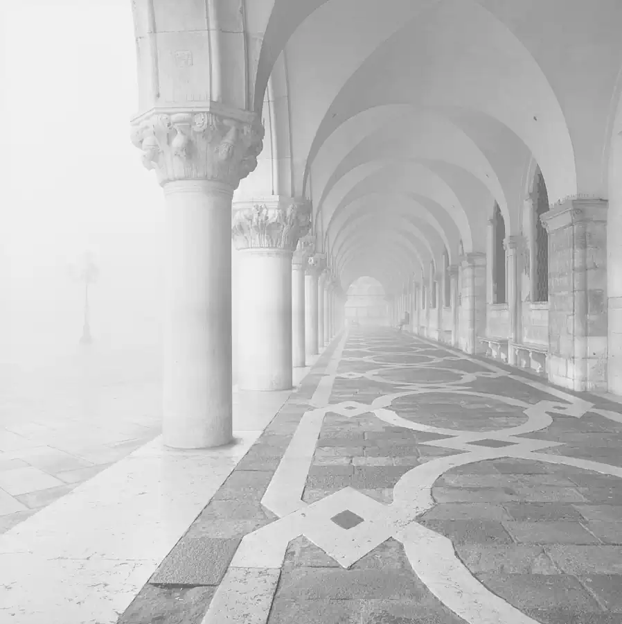 Archway of light_IT_VEN_036_A_b