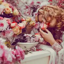 WATERY BREEZE AND TREACHEROUS THOUGHS