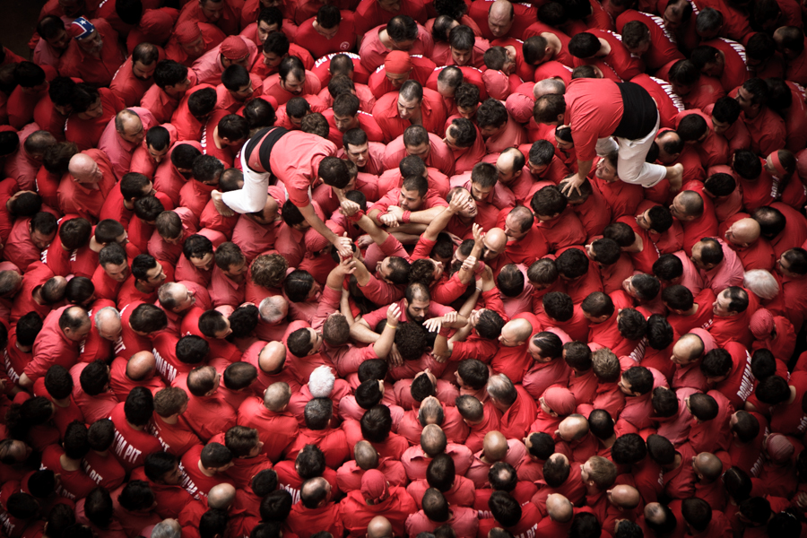 The sky of human towers