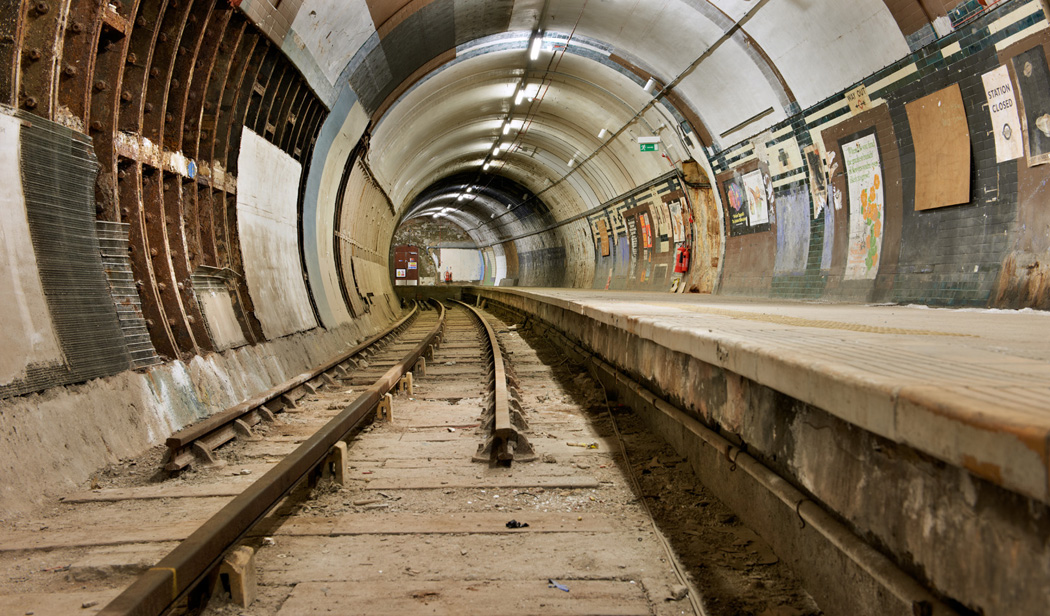 Aldwych_Station_Disused_Platform_CopyrightPeterDazeley_credit photographer Peter Dazeley