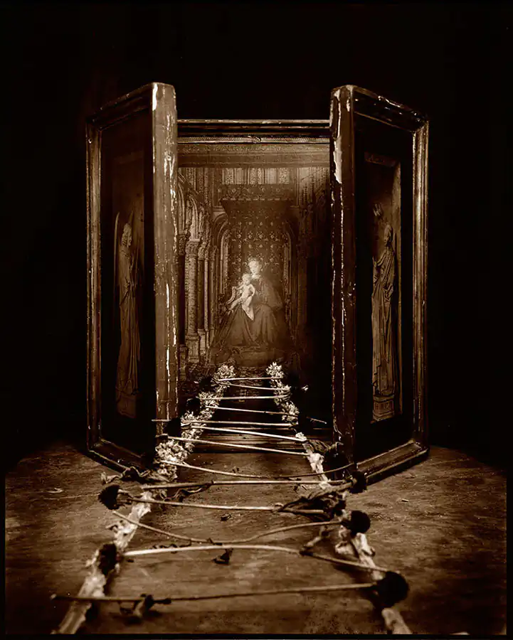 Marco Lorenzetti : The Mortician’s Grandson Volume III- Reliquiae