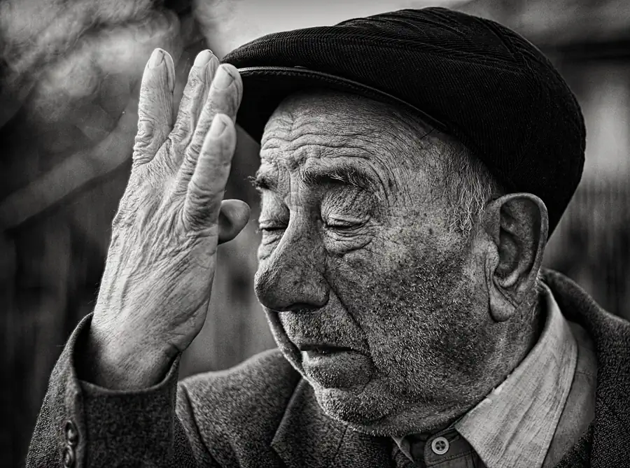 Beautiful moments; The R1000 Photo Project by Andrei Baciu