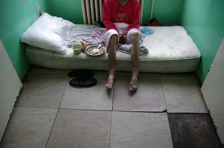 Documentary photography; Shelter by Aleksandra Lekovic