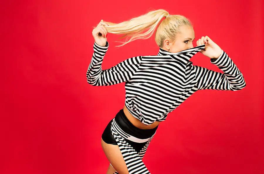 Katrin Viil : Erotic fashion fetish photography