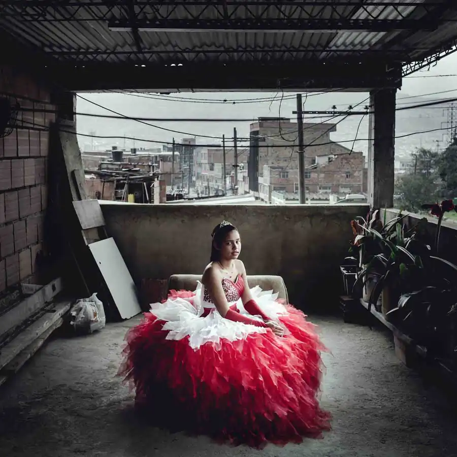 Quinceañera in Colombia by Delphine Blast