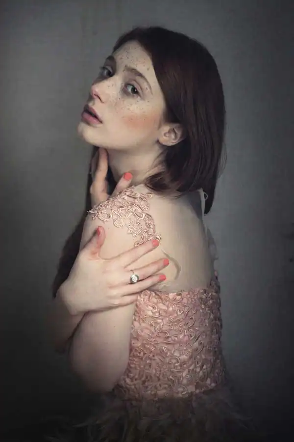 Zuzu Valla ; The atmosphere of a moment