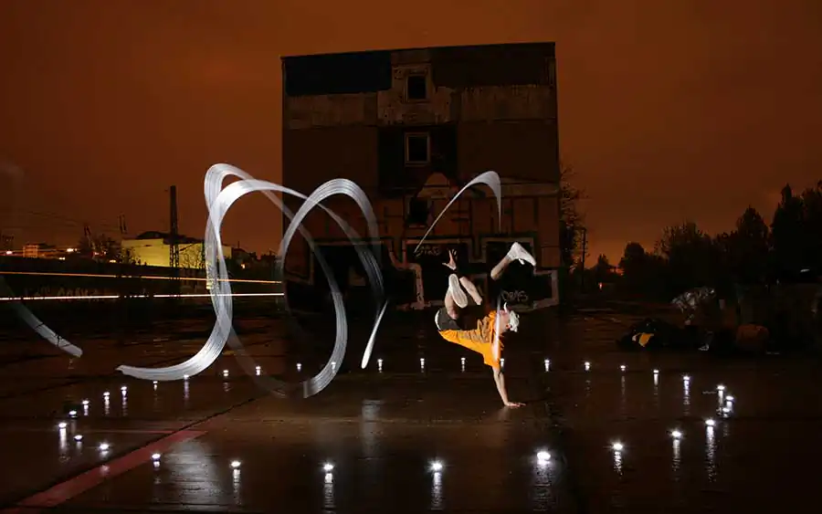 Flying-Steps-bboy-by-Chris-Noelle