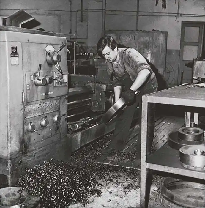 Exhibition : Craigie Horsfield – Workers