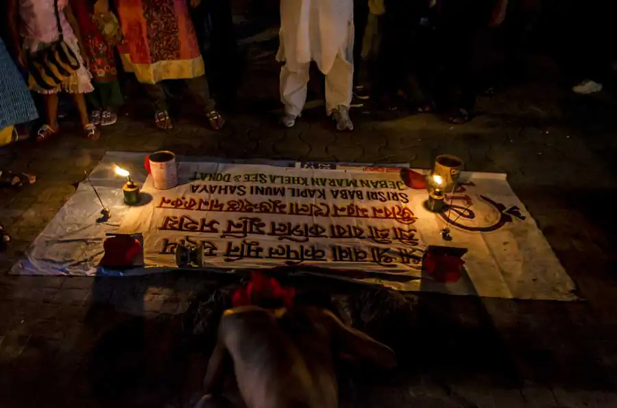 Points of the compass by Suvobroto Ray Chaudhuri