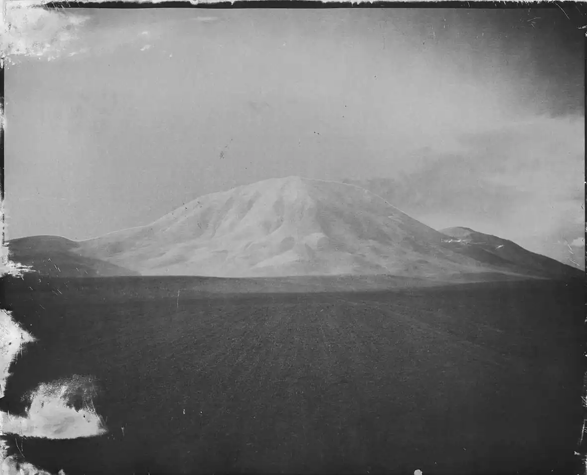 Adam Jeppesen – Vaca Muerta