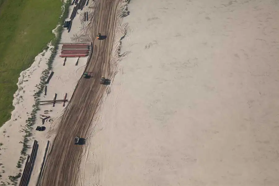 Alan Gignoux : The Oil Sands – Curse or blessing?