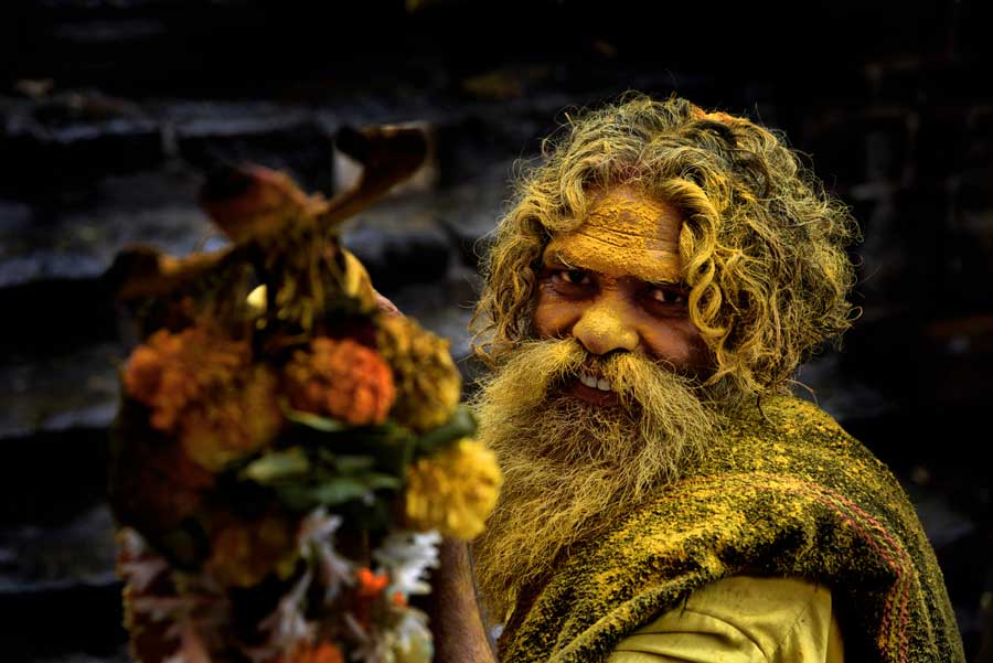Bhandara -The Golden Festival of Jejuri / Arun Saha