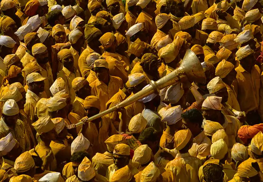 Bhandara -The Golden Festival of Jejuri / Arun Saha