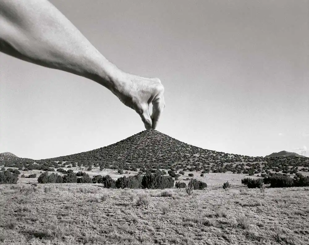 Arno Rafael Minkkinen, Santa Fe, New Mexico, 2000, Ed. 25, 51 x 61 cm, silvergelatine