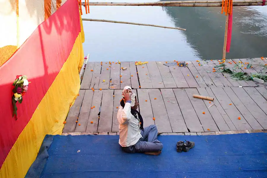 Mass prayer to the Sun by Arup Biswas