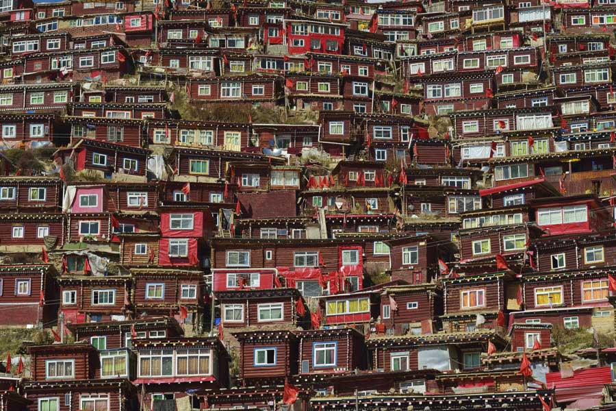 Little houses of Tibetan Buddhist nuns and monks by Shinya Itahana