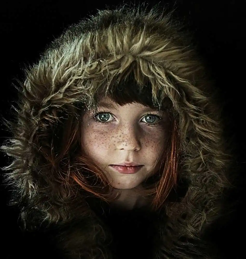 Krisztina Laki ; An emotive standpoint