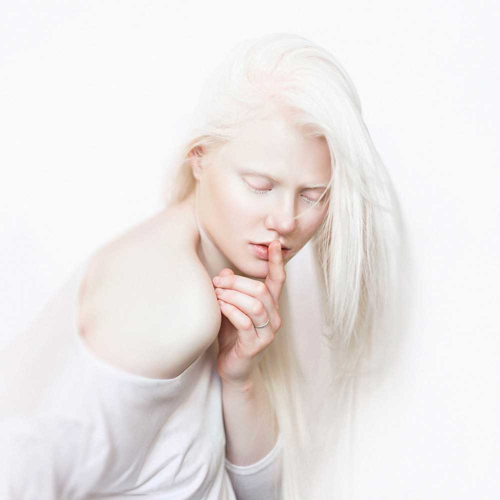 Pure silence of White | Tatsiana Tsyhanova