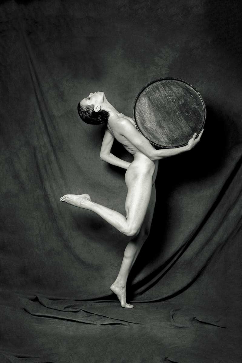 Discus | Terence Bogue | Nude Photography