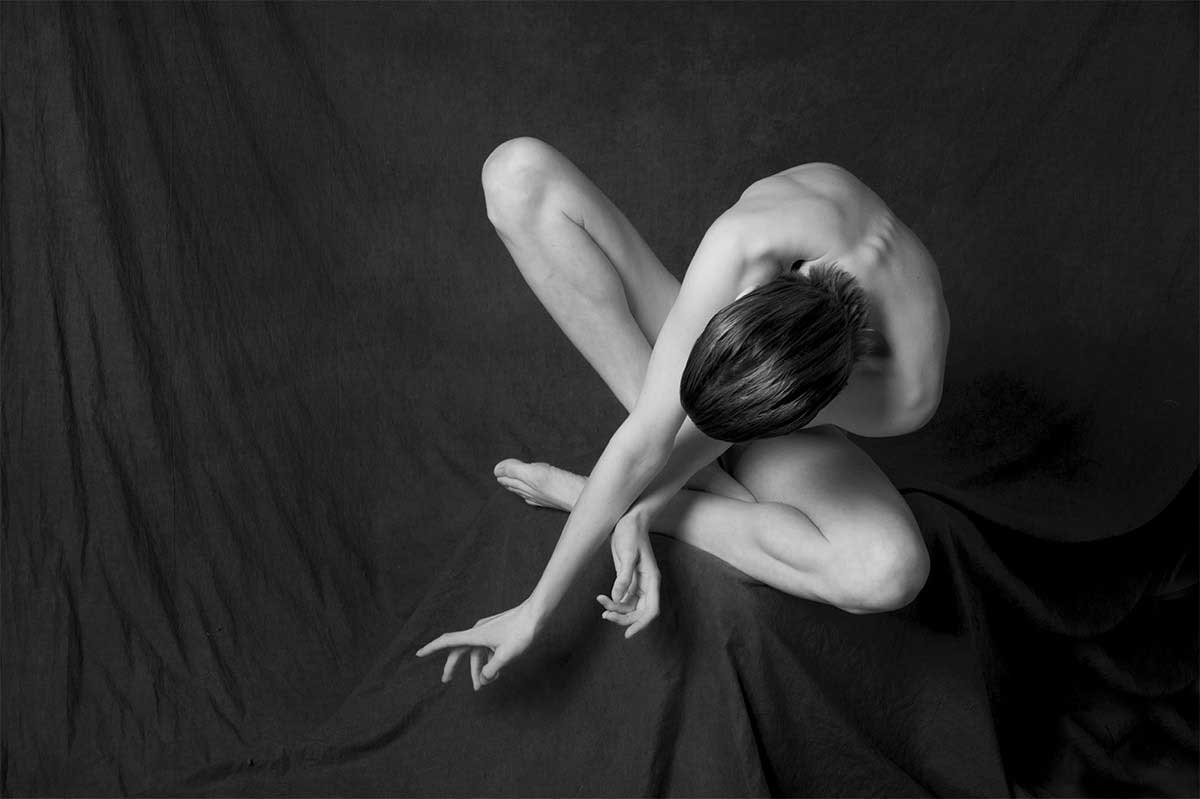 Discus | Terence Bogue | Nude Photography