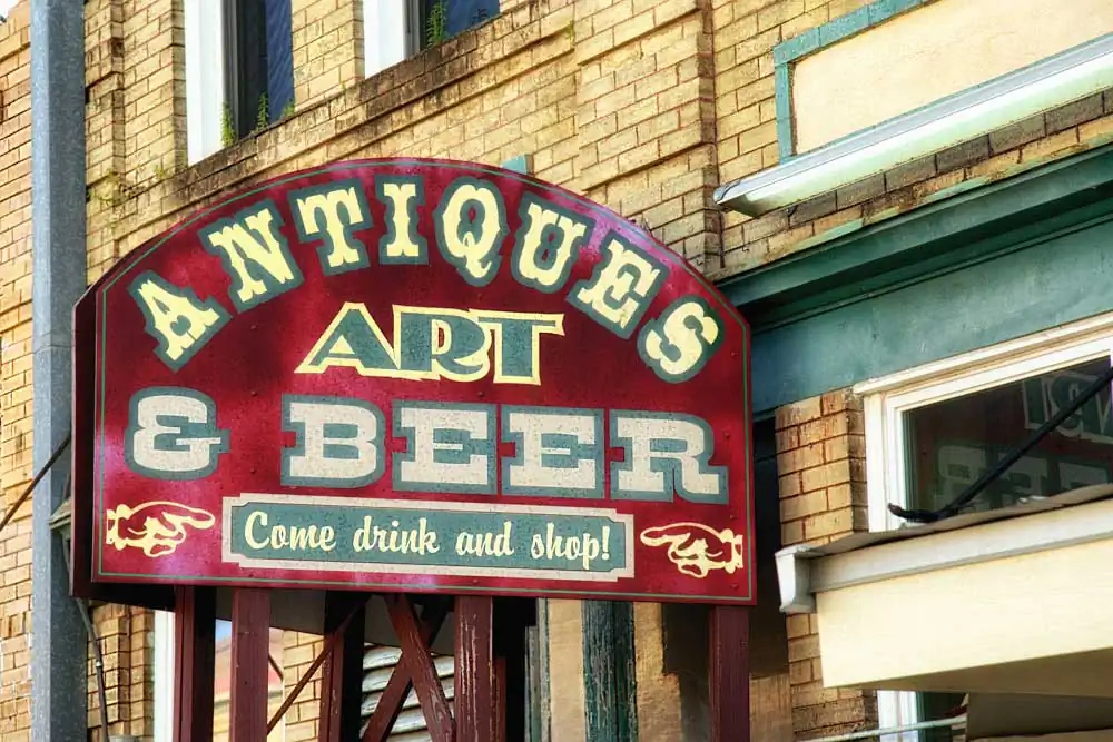 Texas Relics by Steve Knight