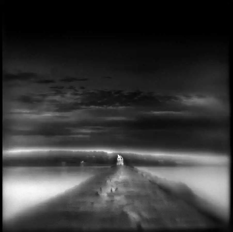 21_breakwater light_burnstine