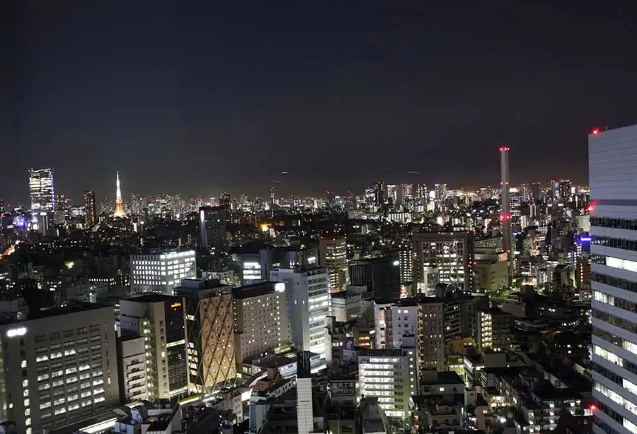 Tokyo Series | Chris Becker