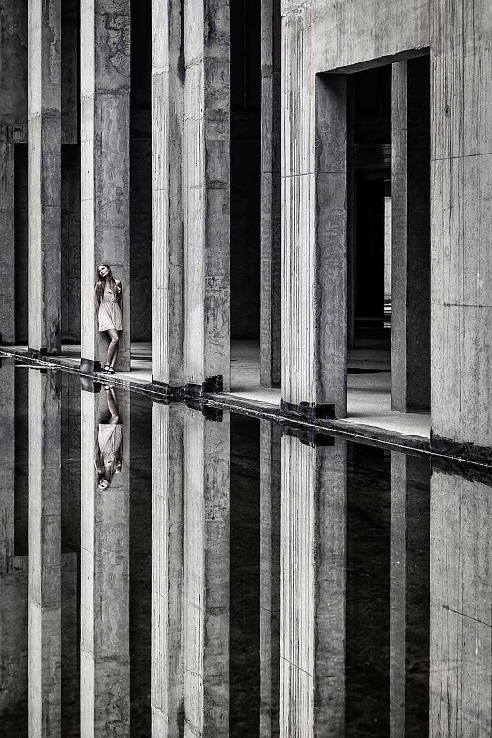 Peter Zelei | Nudes and Architecture