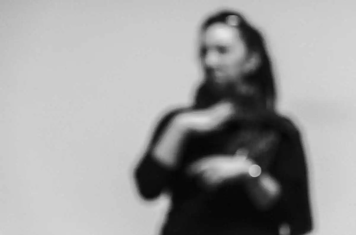 Yup. History of a deaf girl by Katty Nucera