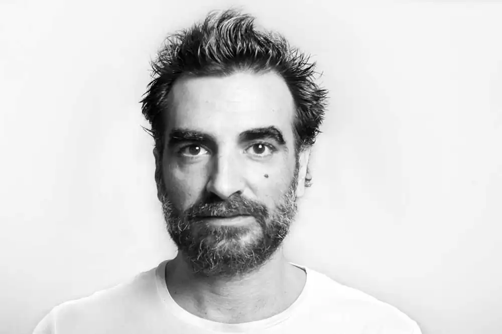 Chatting with Adrián Domínguez