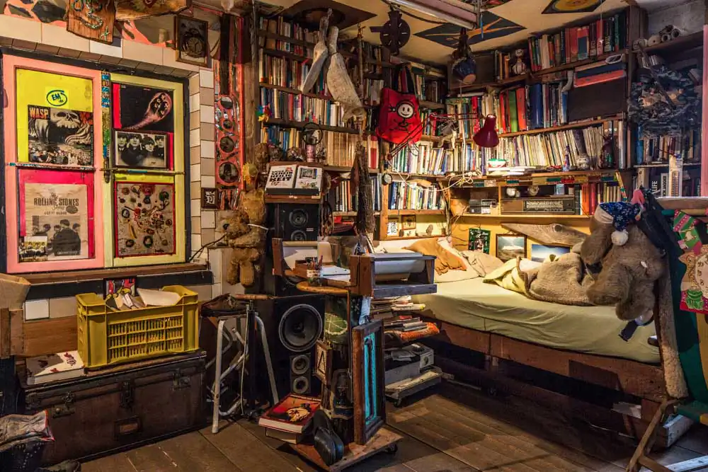 Heinz Innerhofer ; Order in a fulness – Being rich by going without