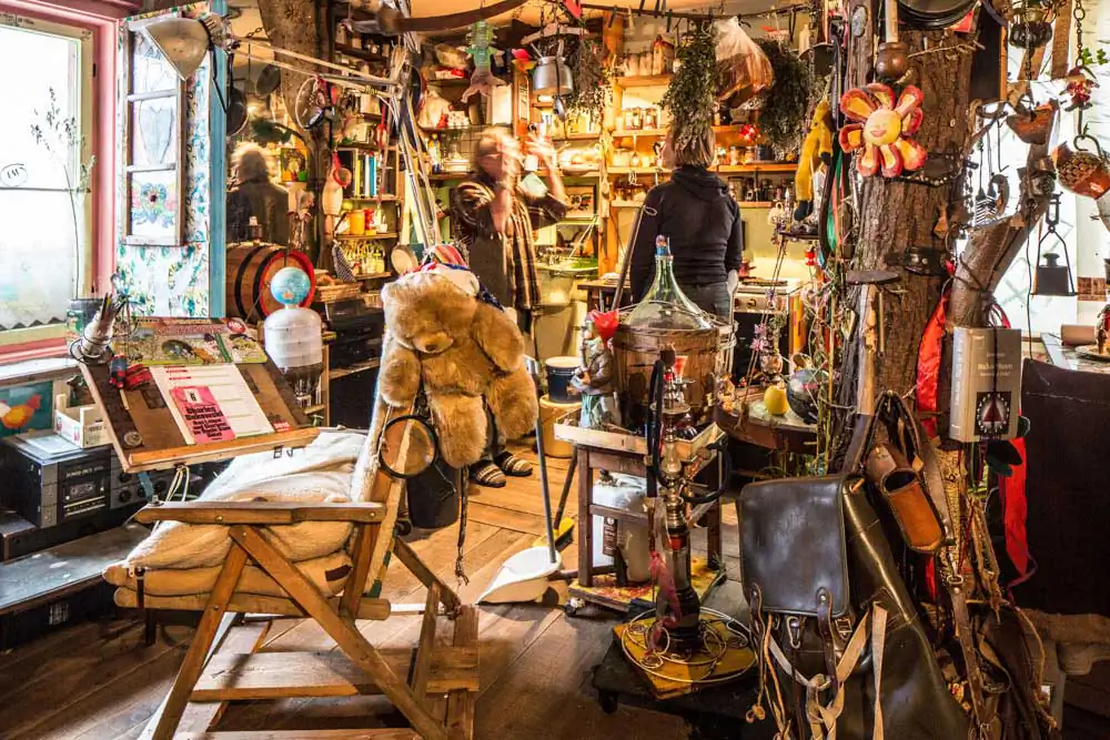 Heinz Innerhofer | Order in a fulness – Being rich by going without