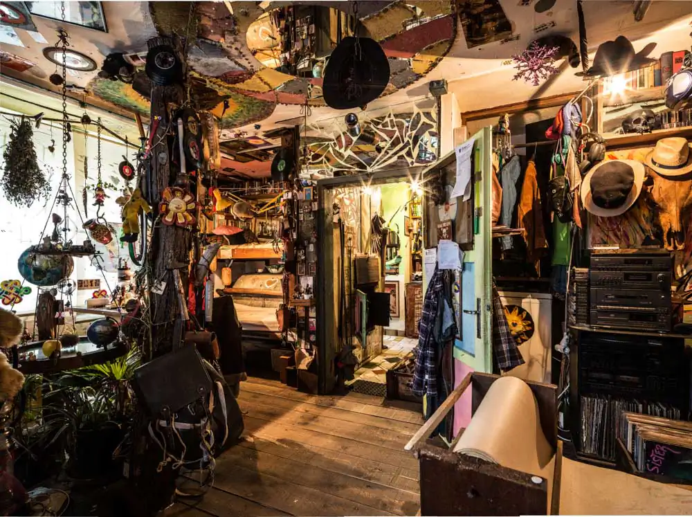 Heinz Innerhofer | Order in a fulness – Being rich by going without