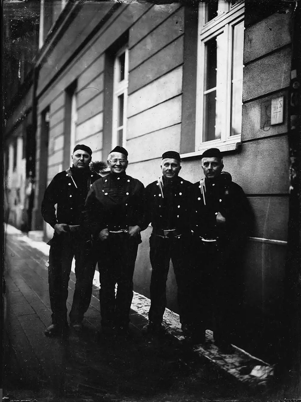 marzena-kolarz-black-portraits-(13)