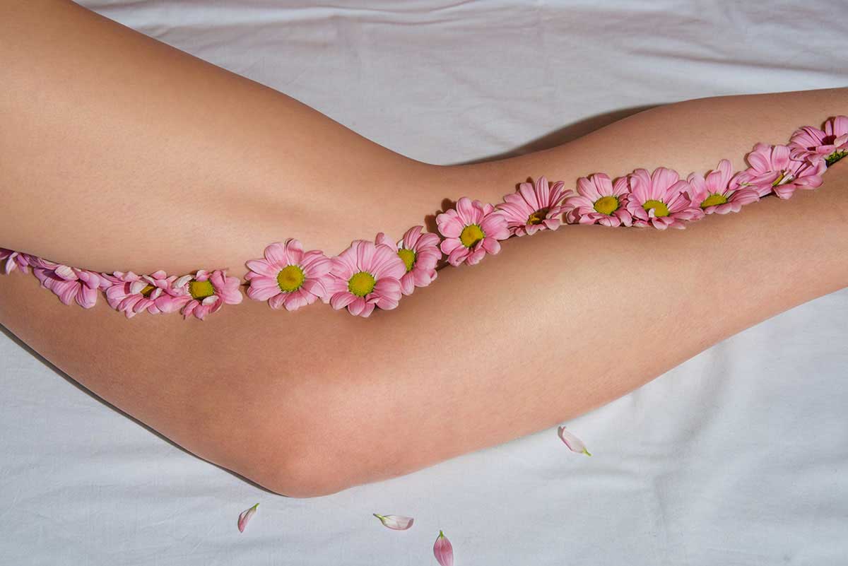 Flower Lines | Alba Bernadine