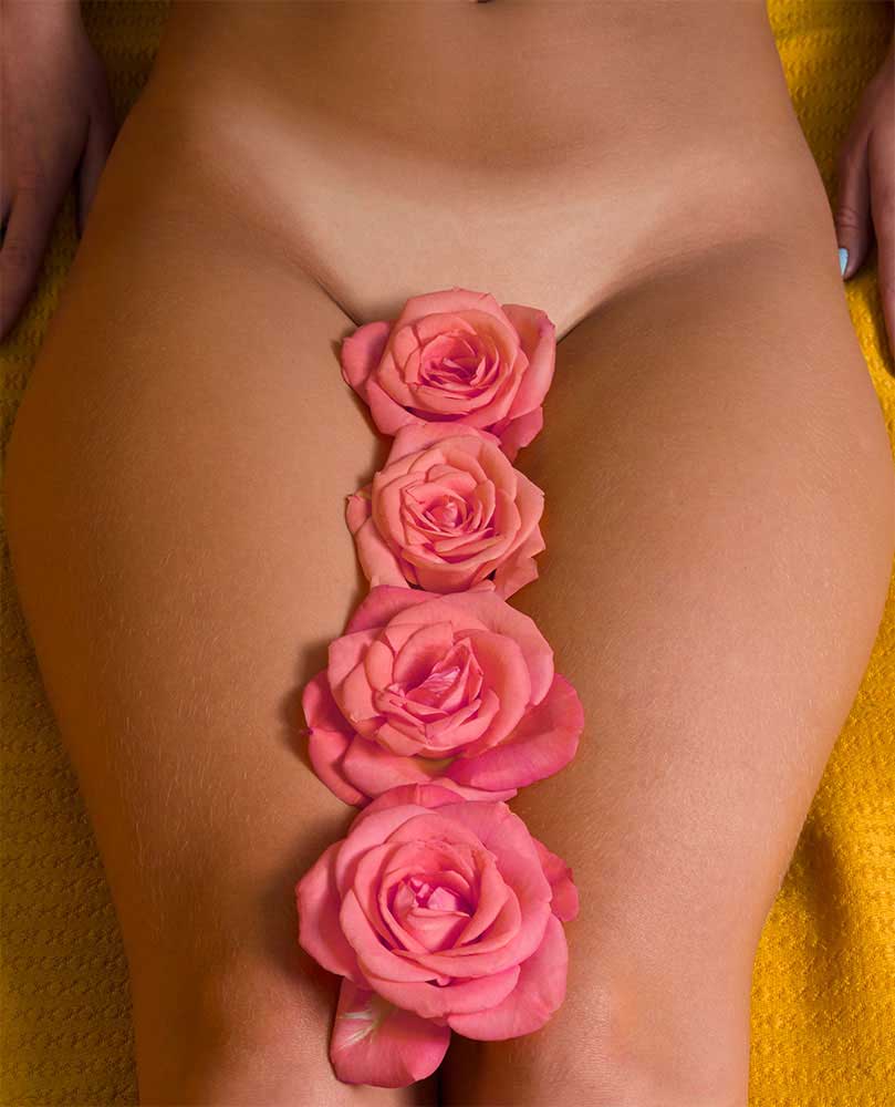 anna-rose-thighs