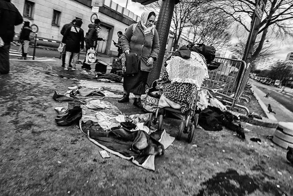 Ted McDonnell ; Paris Refugee market thrives alongside the city´s richest antiques