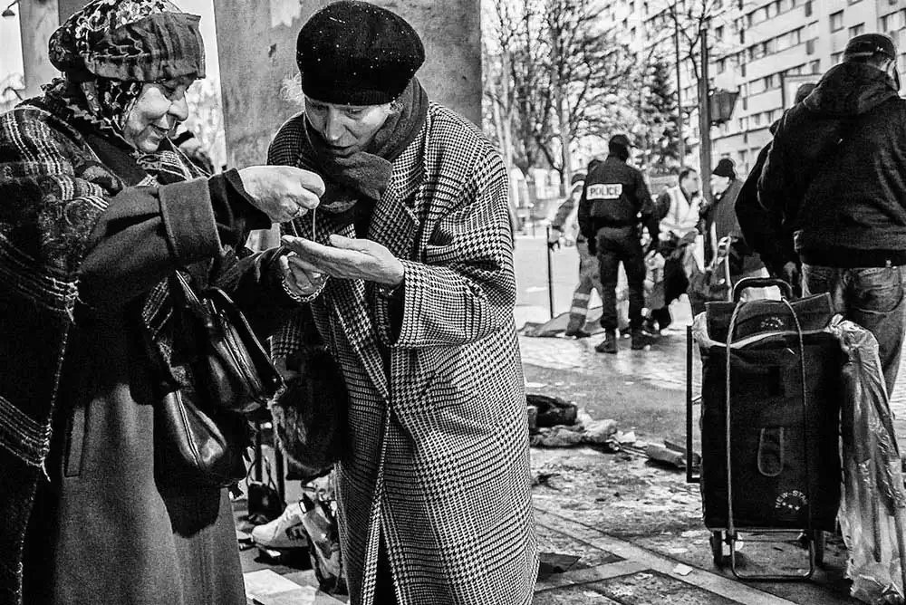 Ted McDonnell | Paris Refugee market thrives alongside the city´s richest antiques
