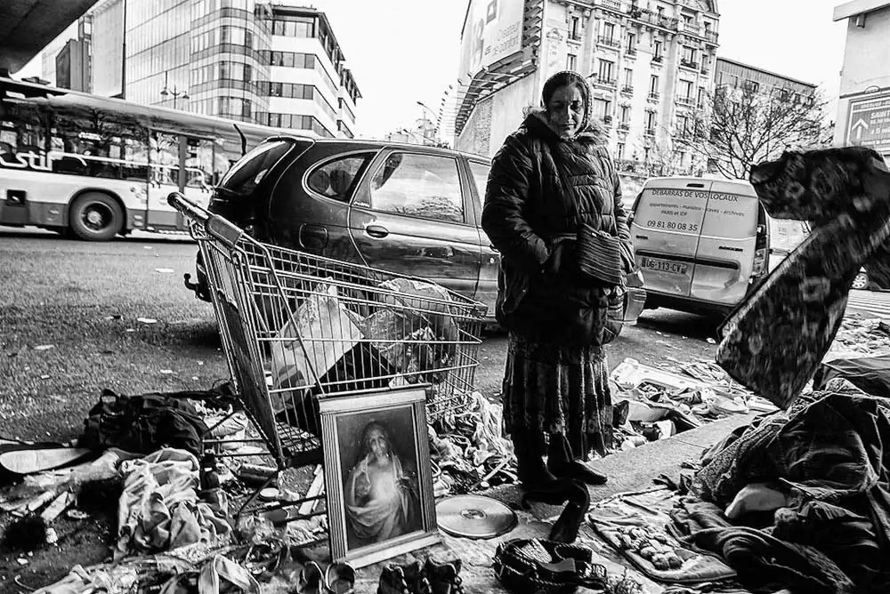 Ted McDonnell | Paris Refugee market thrives alongside the city´s richest antiques