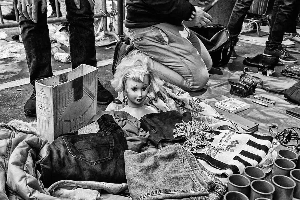 Ted McDonnell | Paris Refugee market thrives alongside the city´s richest antiques