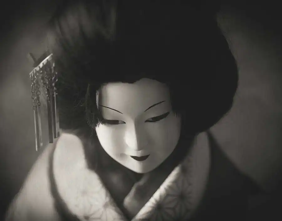 Anatomy of a photograph by Michiko Chiyoda