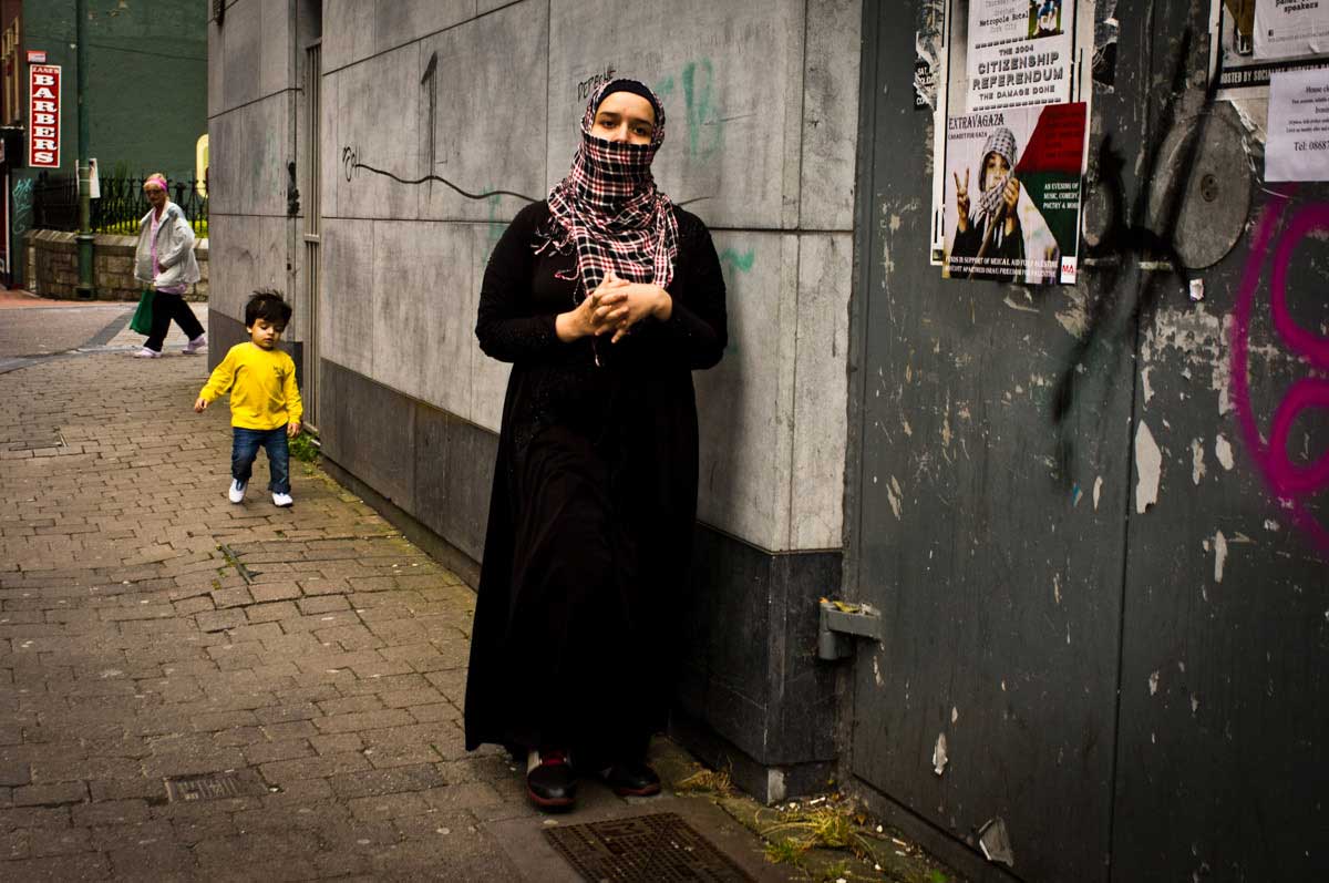 Color Street Photography by Wojtek Ryzinski
