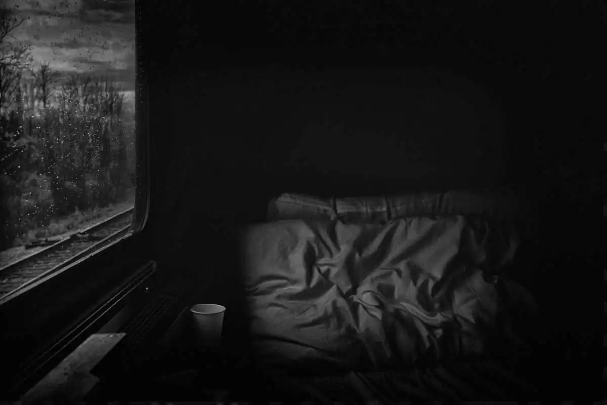 Yonder, A poetic visual narrative by Jenny Papalexandris