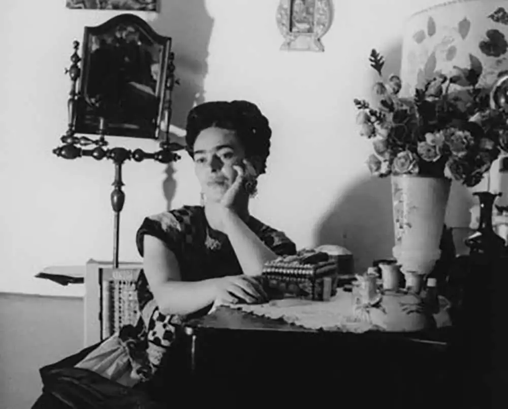 Lola Alvarez Bravo ; A Mexican photographer