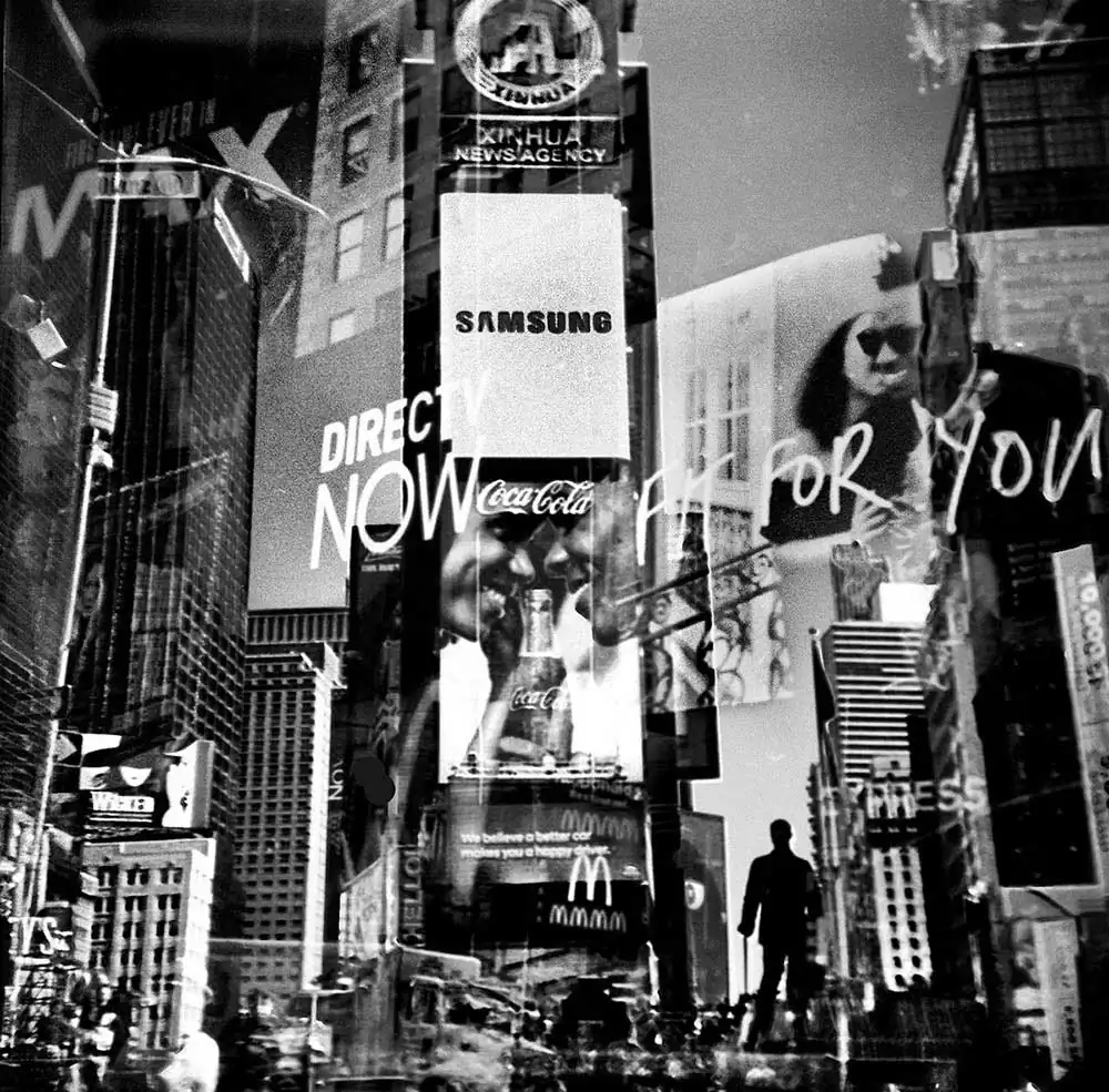 Toying With Manhattan by Lilyan Aloma