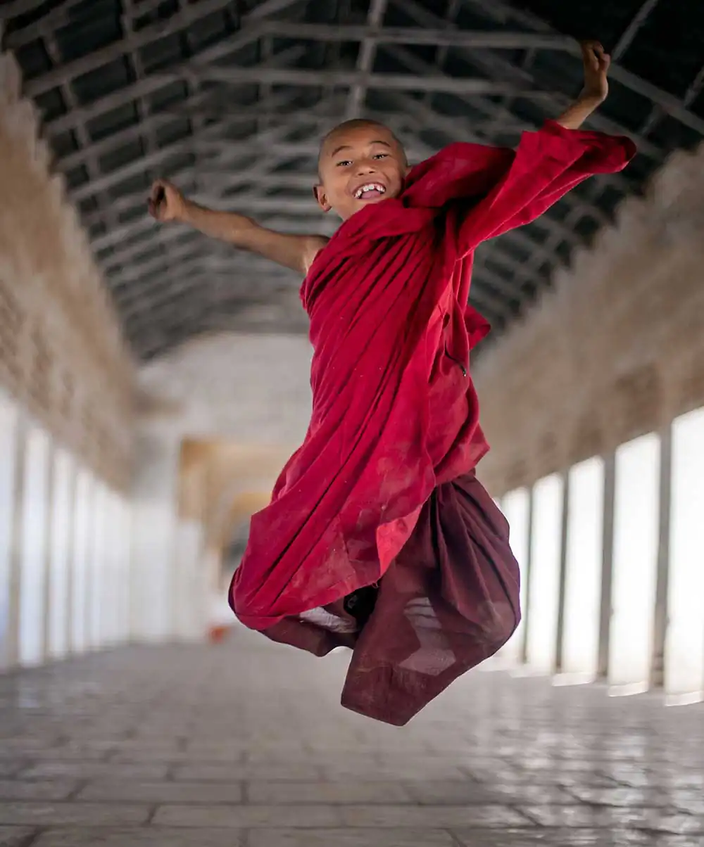 Life in the monastery ; Bagan by Aga Szydlik