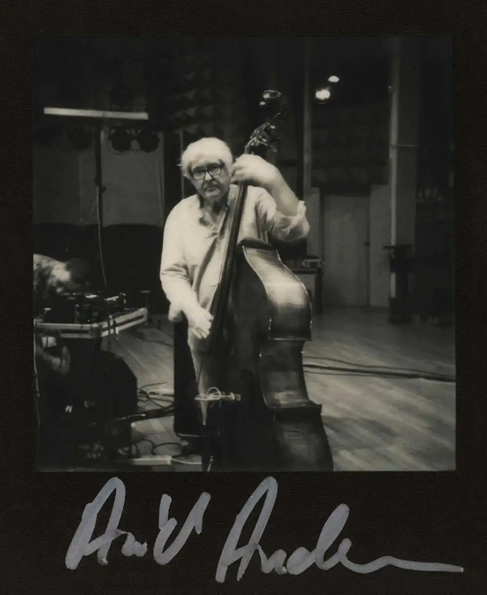 Instant Stage by Ioana Tăut