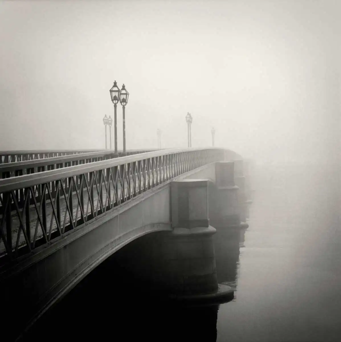 Silent Moments – a collection of visual poems by Håkan Strand