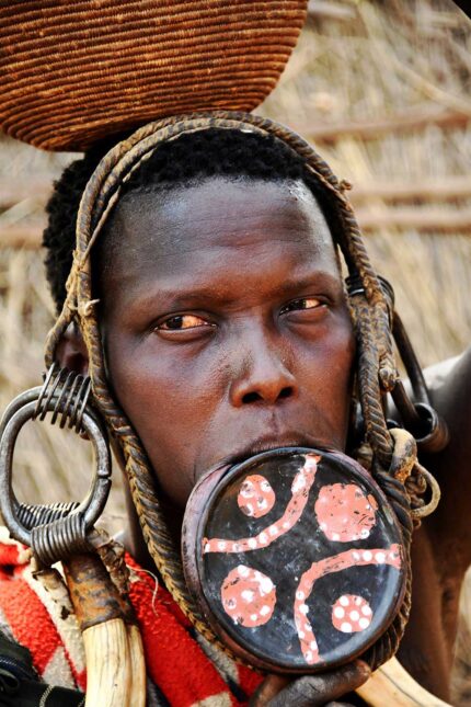 In the heart of the Omo valley tribes by Benjamin Angel – Dodho